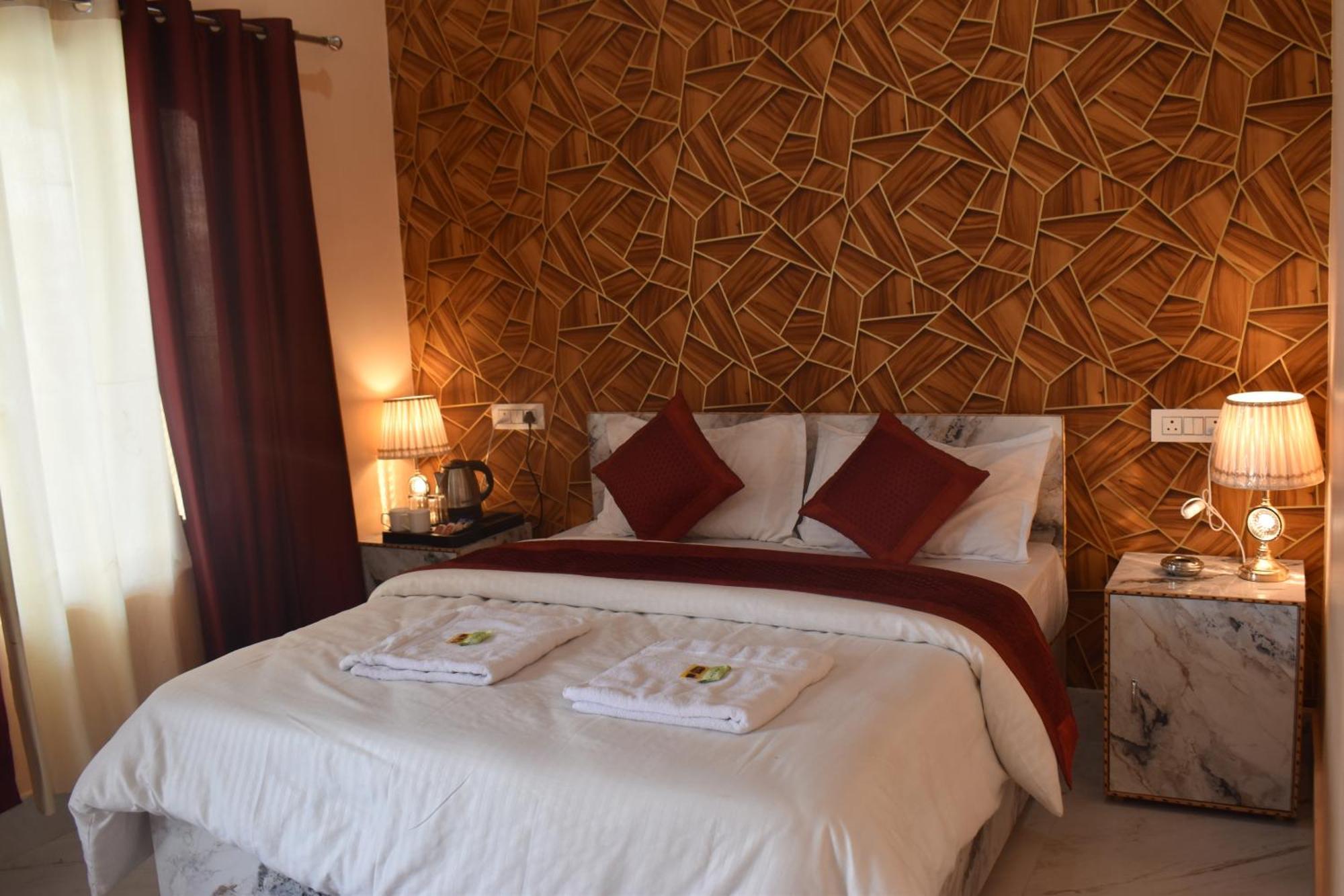 Shri Krishna Farms& Resorts Barkot Exterior photo
